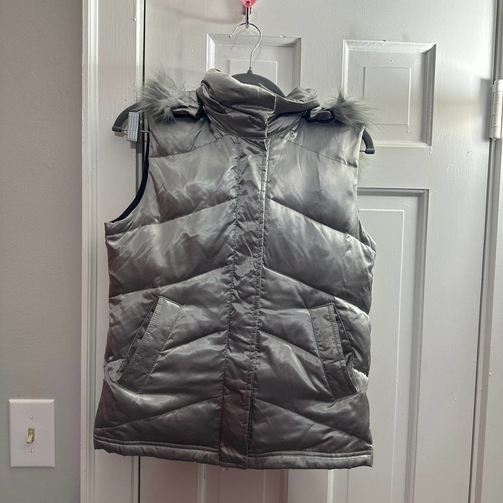 Isaac Mizrahi puffer vest